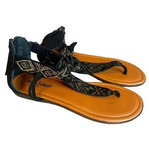 MINNETONKA embellished leather chevron sandals